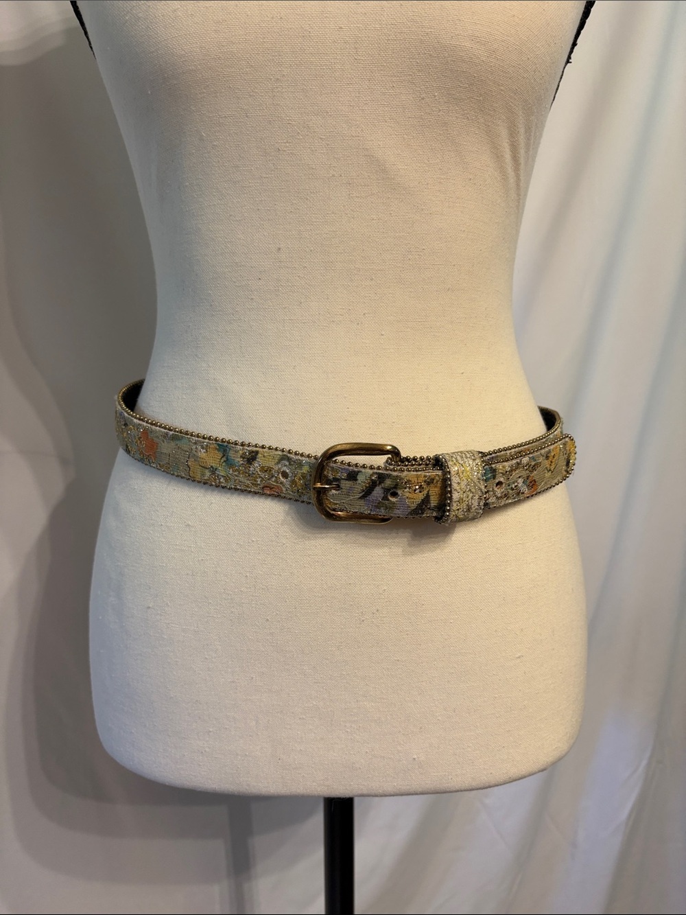 Vintage Paul Harris Embroidered Multicolor Sparkles Waist Belt